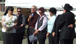 Four gay couples being illegally married in Brisbane - August 2009